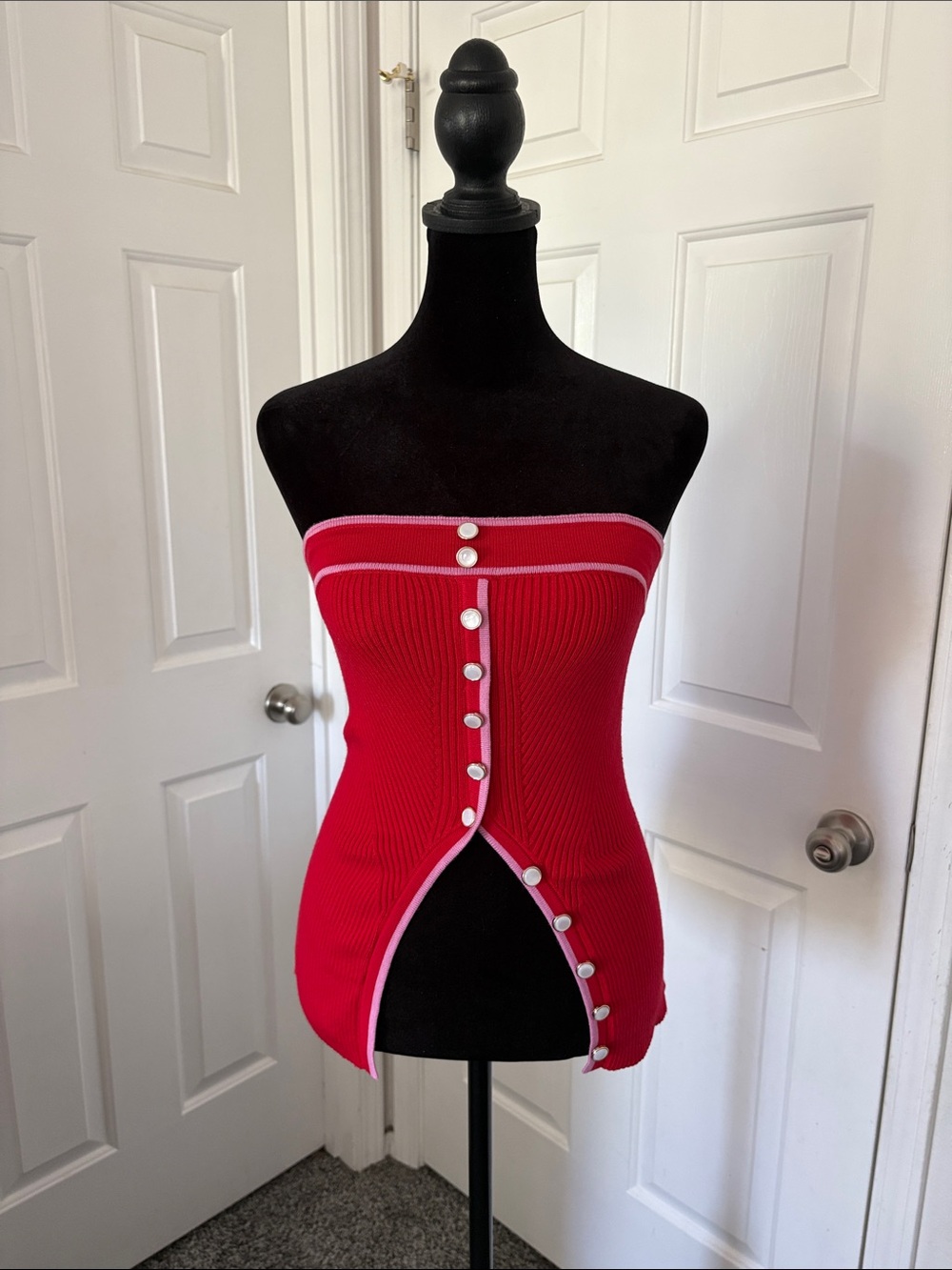Rich & Famous Y2K Ribbed Strapless Button-Front Bustier Top with Pink Trim
